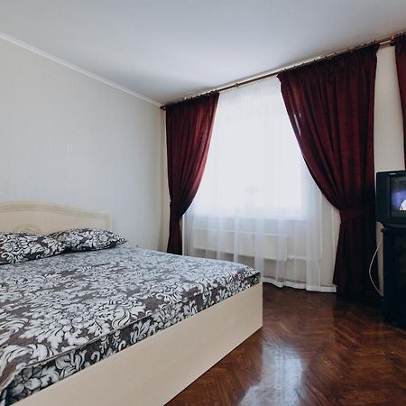 Apartment Centr neer Manufaktura on Kharkovskaya Soemy Buitenkant foto