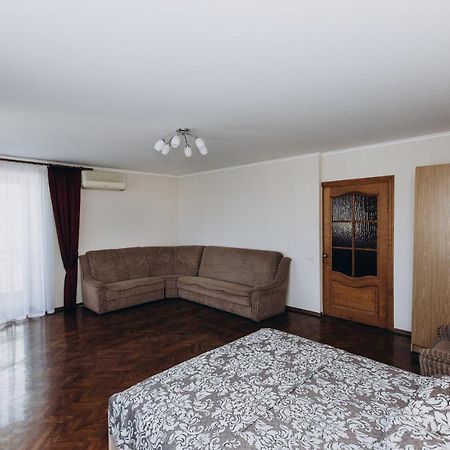 Apartment Centr neer Manufaktura on Kharkovskaya Soemy Buitenkant foto