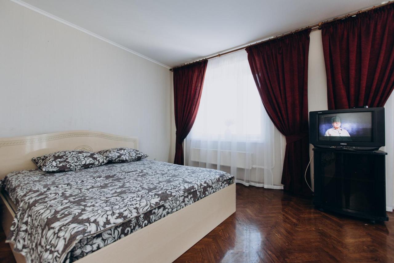 Apartment Centr neer Manufaktura on Kharkovskaya Soemy Buitenkant foto