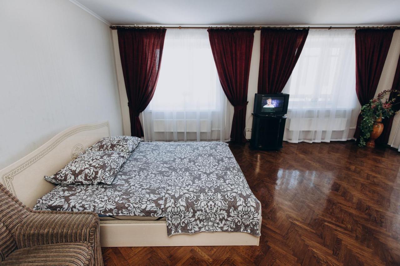 Apartment Centr neer Manufaktura on Kharkovskaya Soemy Buitenkant foto