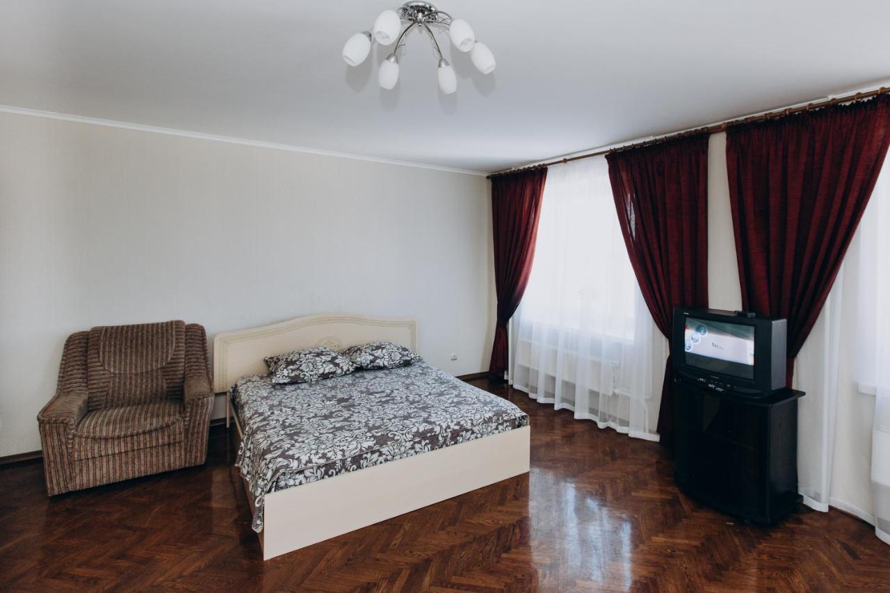 Apartment Centr neer Manufaktura on Kharkovskaya Soemy Buitenkant foto