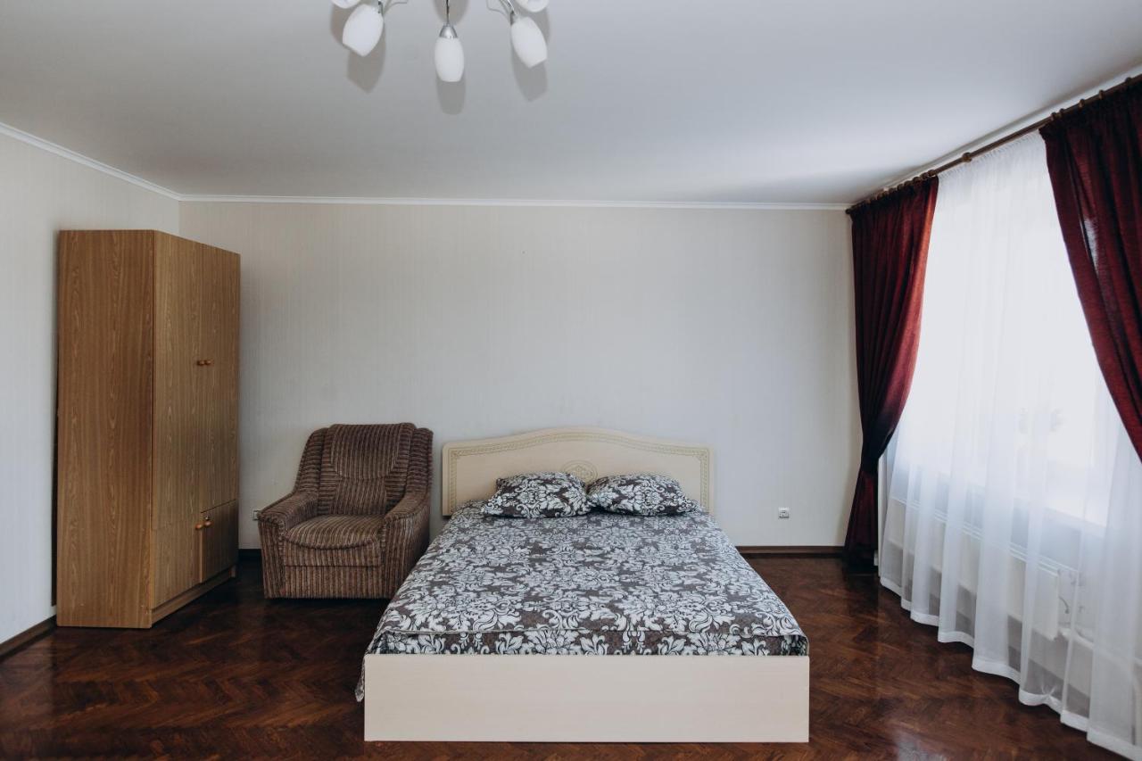 Apartment Centr neer Manufaktura on Kharkovskaya Soemy Buitenkant foto