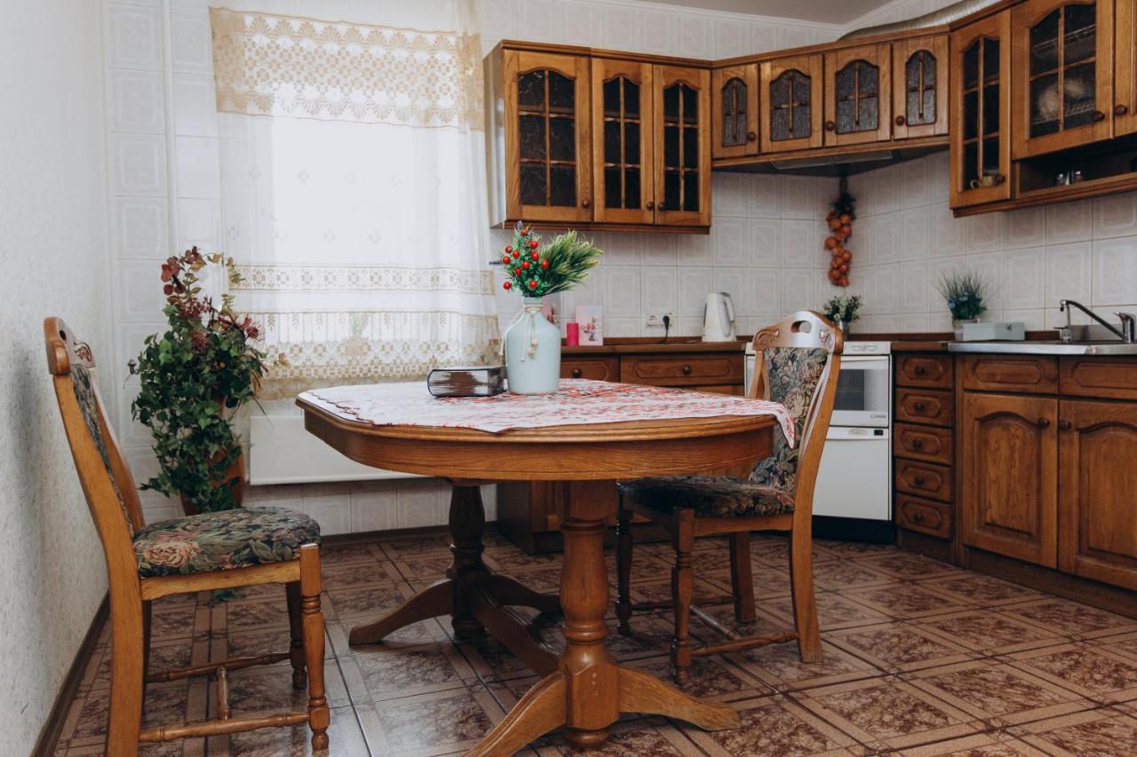 Apartment Centr neer Manufaktura on Kharkovskaya Soemy Buitenkant foto