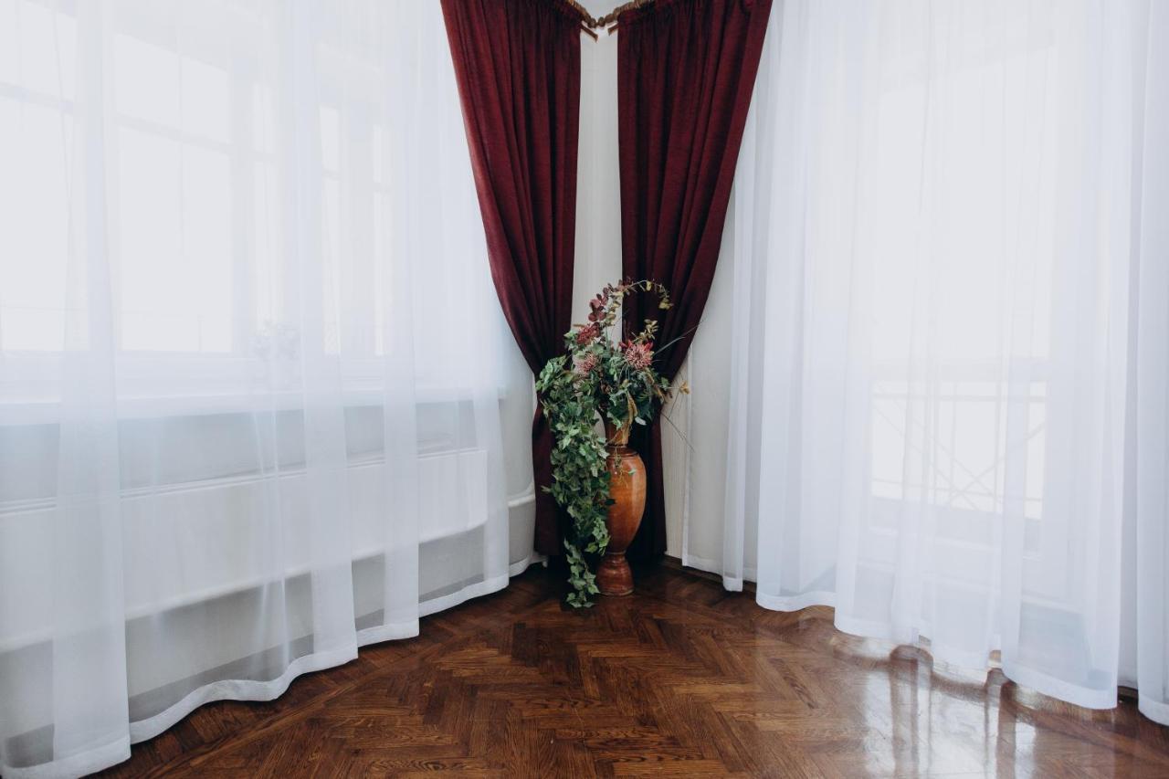 Apartment Centr neer Manufaktura on Kharkovskaya Soemy Buitenkant foto